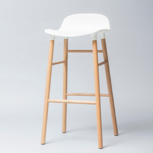 Minimal wooden decoration E